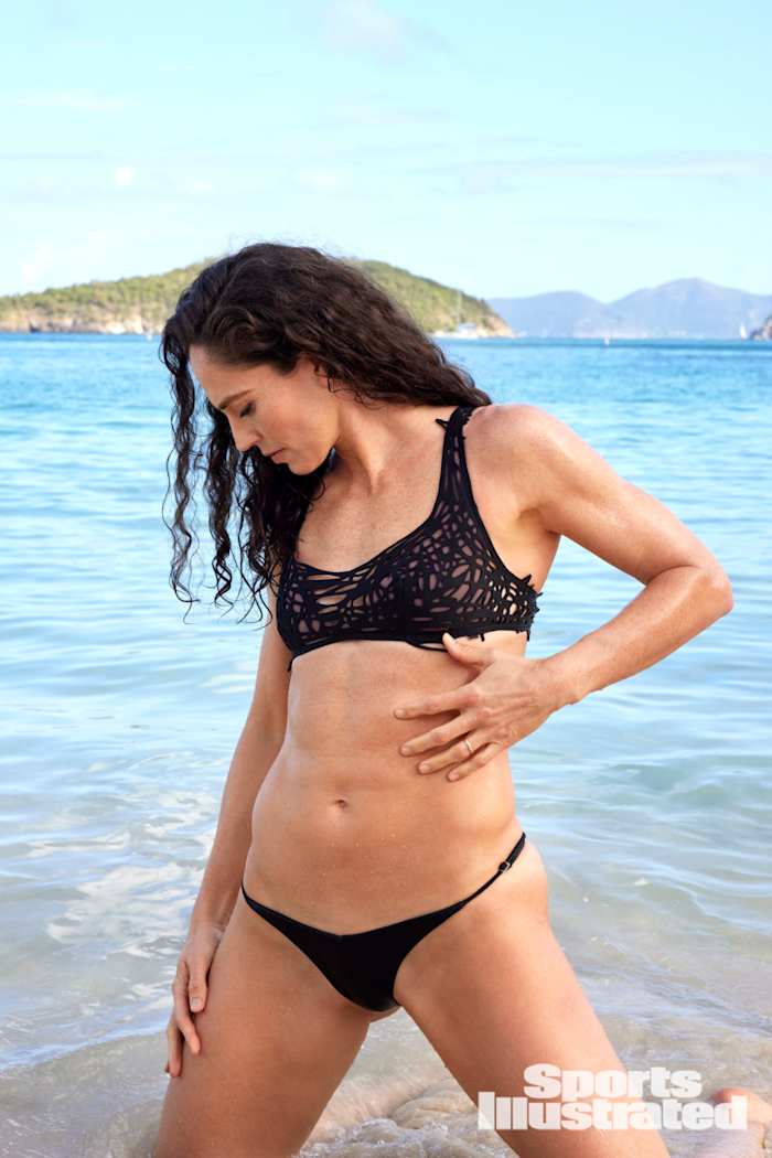 Shot_25_Sue_Bird_2865_WMweb